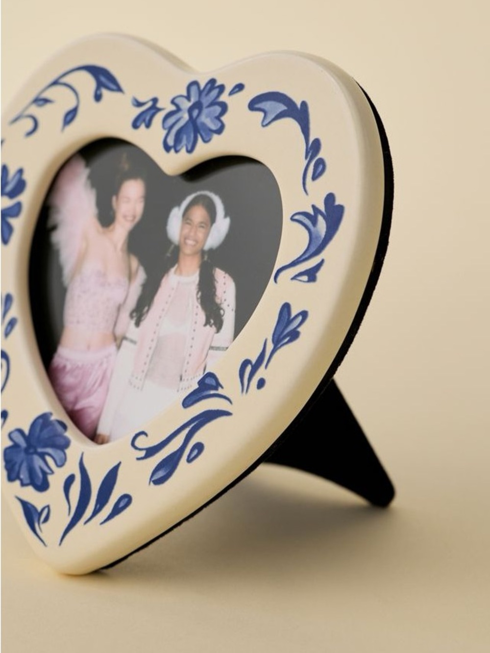 Urban Outfitters Cream Heart Picture Frame with Blue Floral Accents 4”x4”